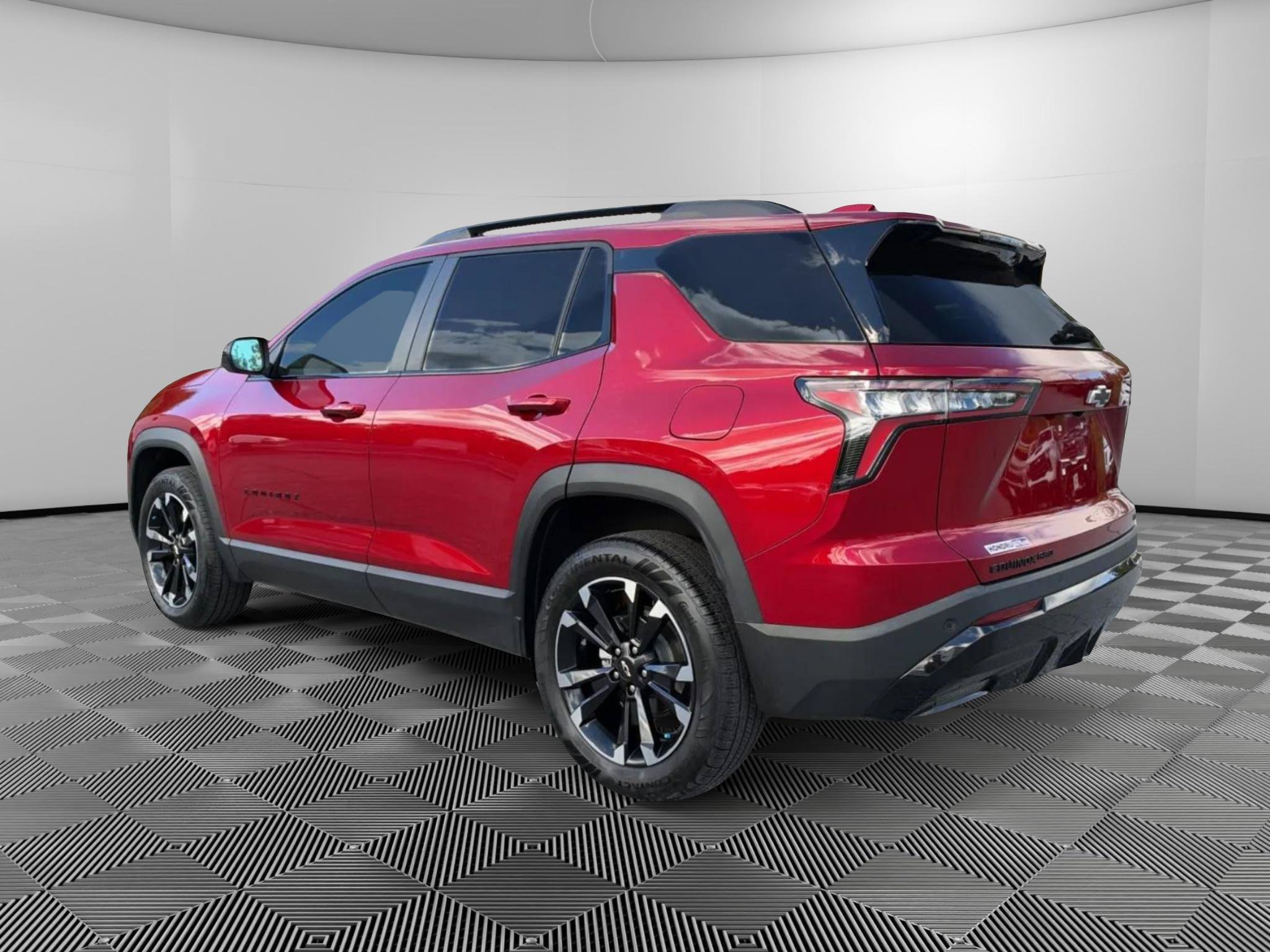Used 2025 Chevrolet Equinox RS AWD/4WD image 3