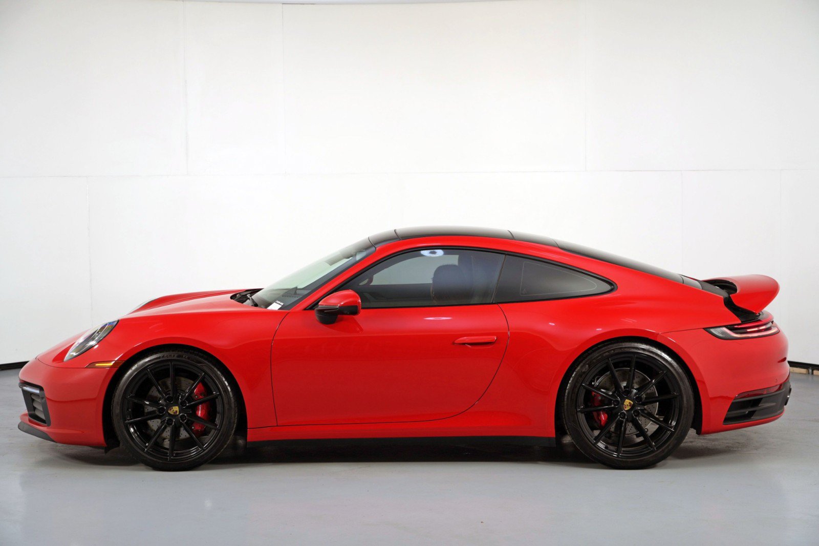 Used 2024 Porsche 911 Carrera S w/ Sport Package RWD image 48