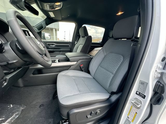 Used 2026 RAM 1500 4x4 Crew Cab image 13