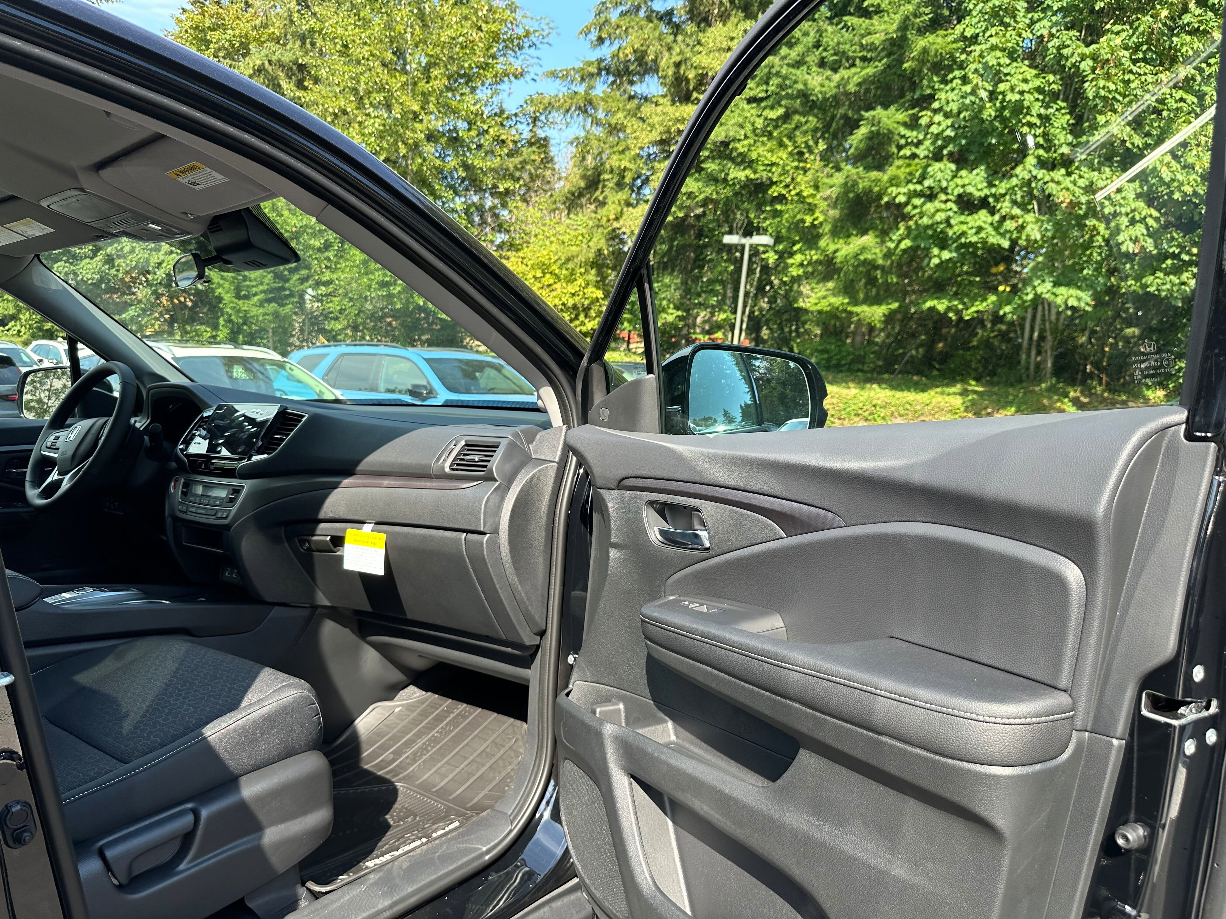 New 2024 Honda Ridgeline Sport image 11