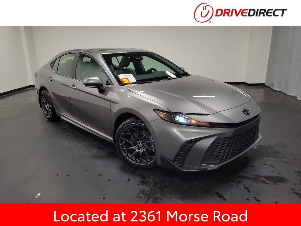 Used 2026 Toyota Camry SE image 1