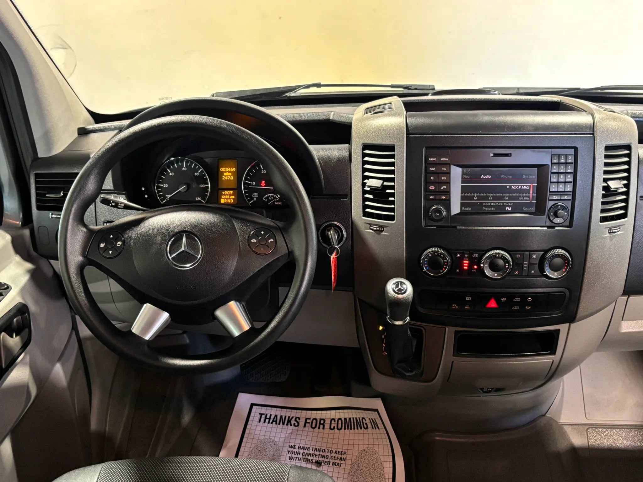 Used 2014 Mercedes-Benz Sprinter 2500 image 13
