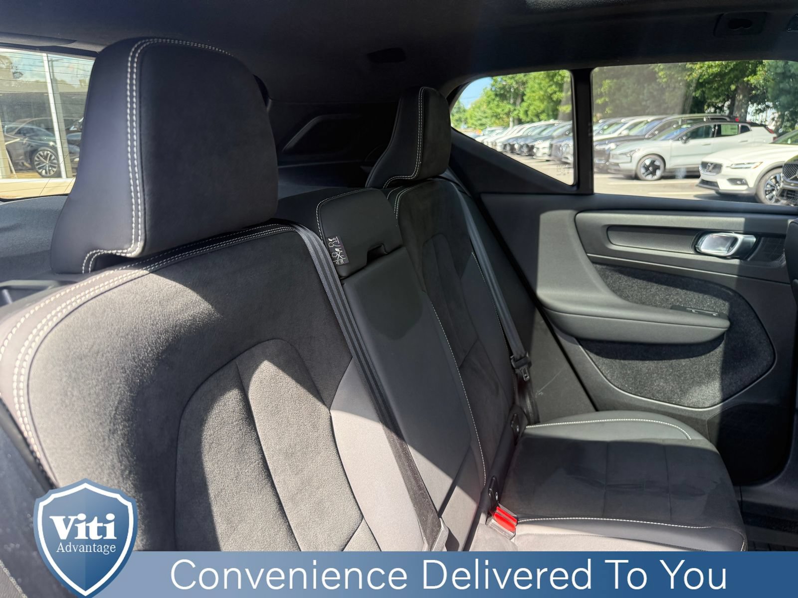 Used 2023 Volvo XC40 Recharge Ultimate w/ Protection Package Premier AWD/4WD image 27