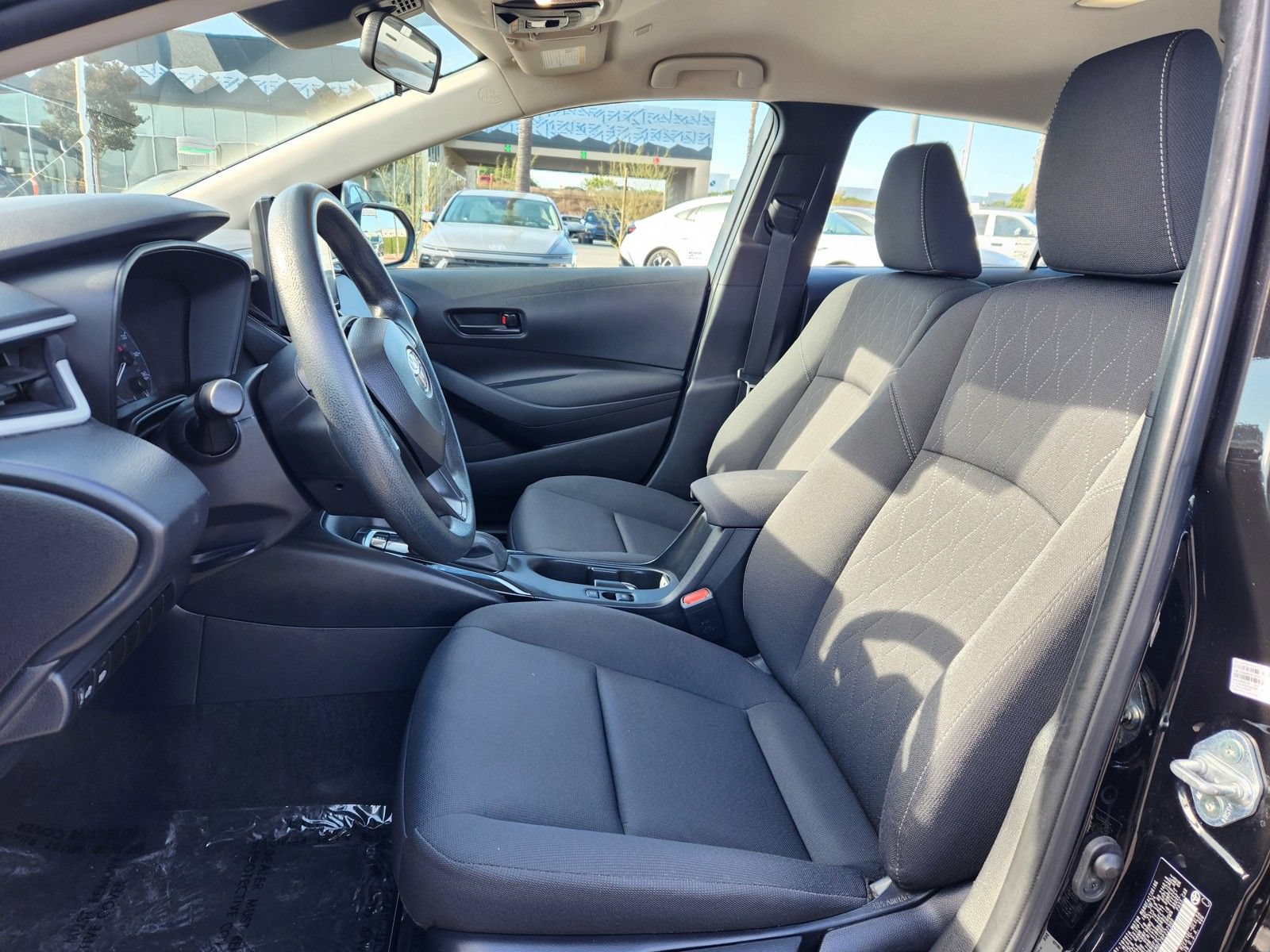 Used 2024 Toyota Corolla LE FWD image 11