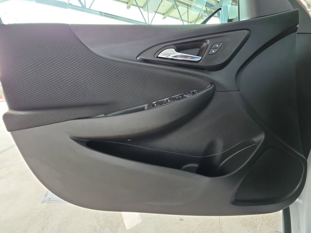 Used 2025 Chevrolet Malibu RS image 23