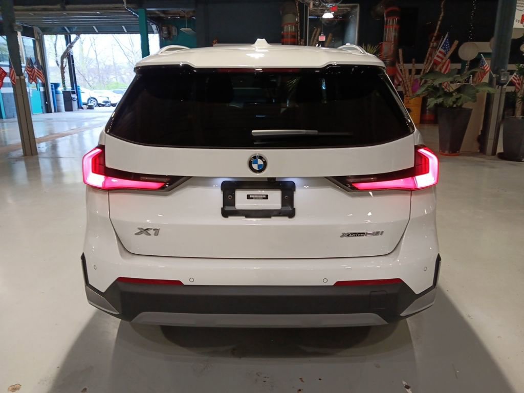 Used 2023 BMW X1 xDrive28i w/ Premium Package image 7