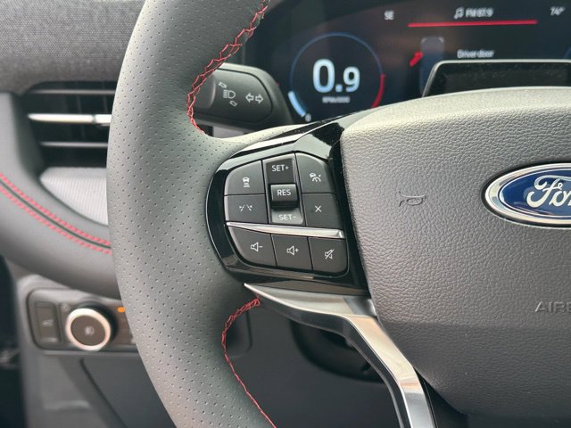 New 2026 Ford Explorer ST-Line w/ ST-Line Street Pack AWD/4WD image 9