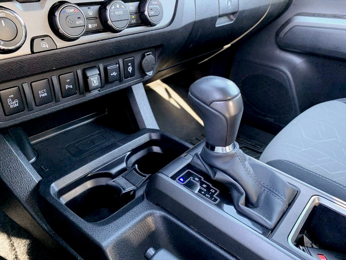 Used 2023 Toyota Tacoma TRD Off-Road w/ Technology Package AWD/4WD image 29