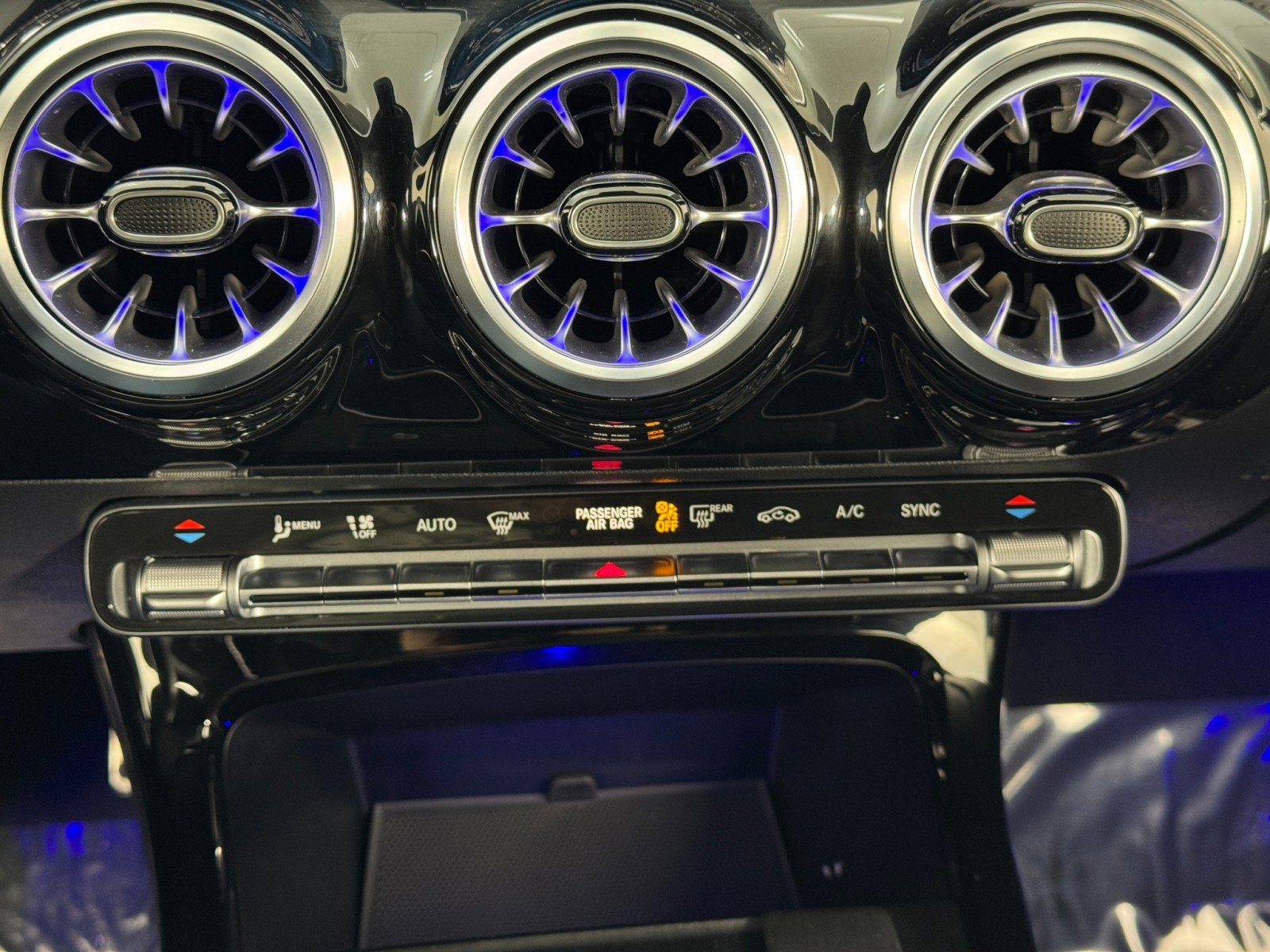 Used 2022 Mercedes-Benz A 220 image 30