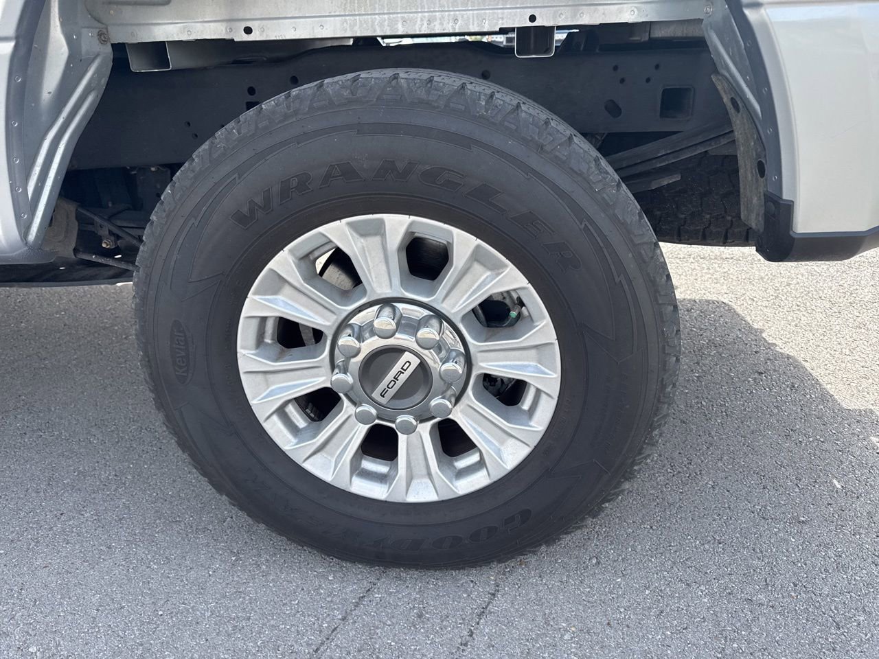 Used 2022 Ford F250 XL w/ STX Appearance Package image 11