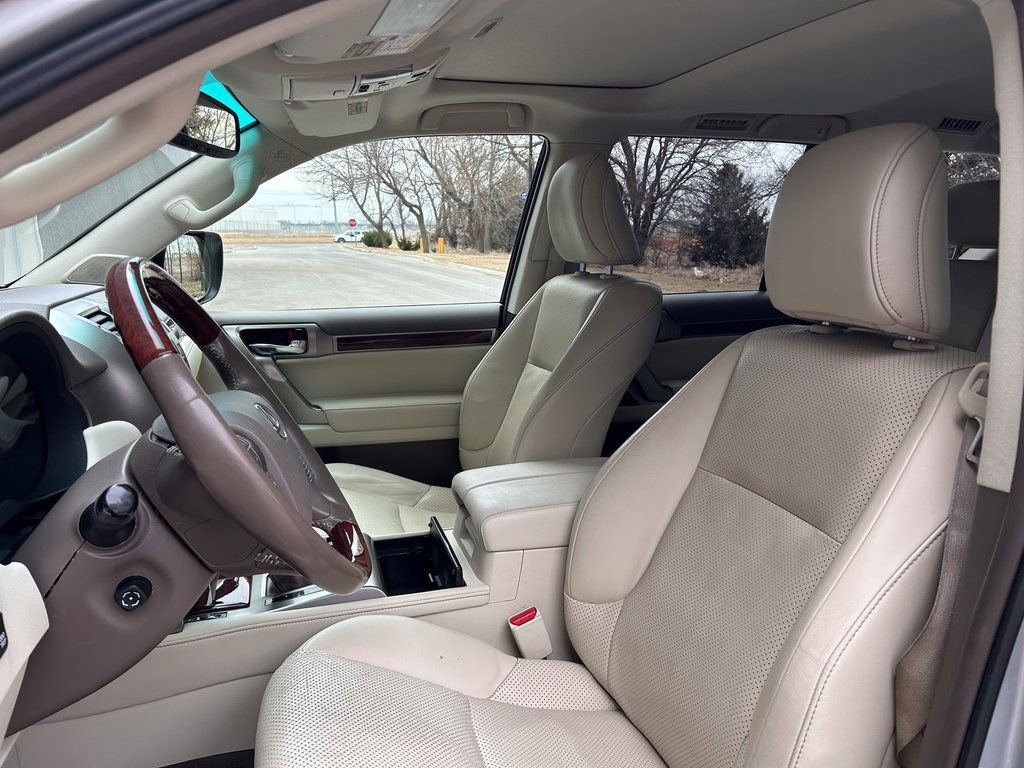 Used 2012 Lexus GX 460 w/ Comfort Plus Pkg image 10