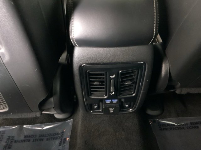 Used 2015 Jeep Grand Cherokee SRT w/ Luxury Group II image 25