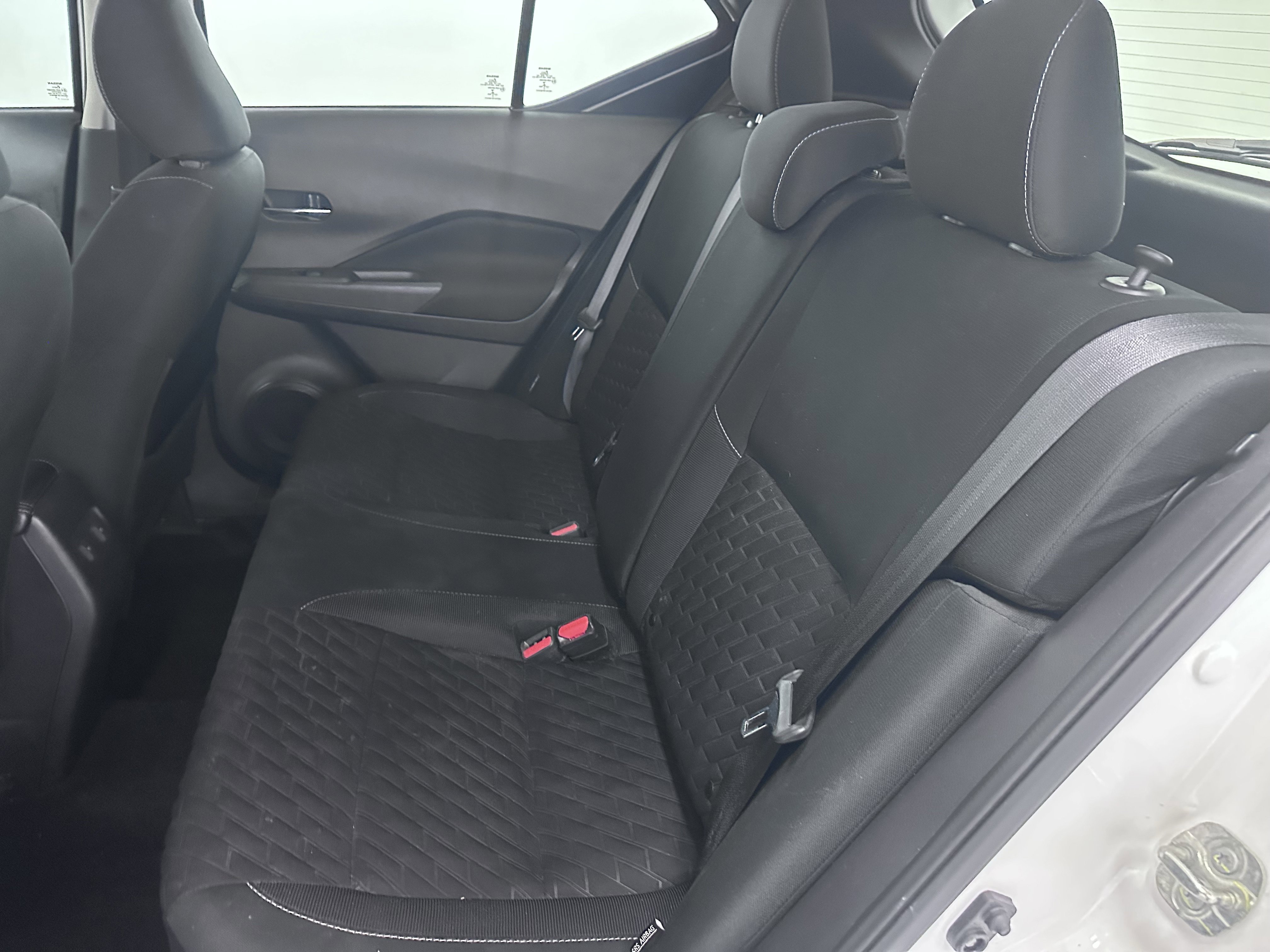 Used 2021 Nissan Kicks SV image 27