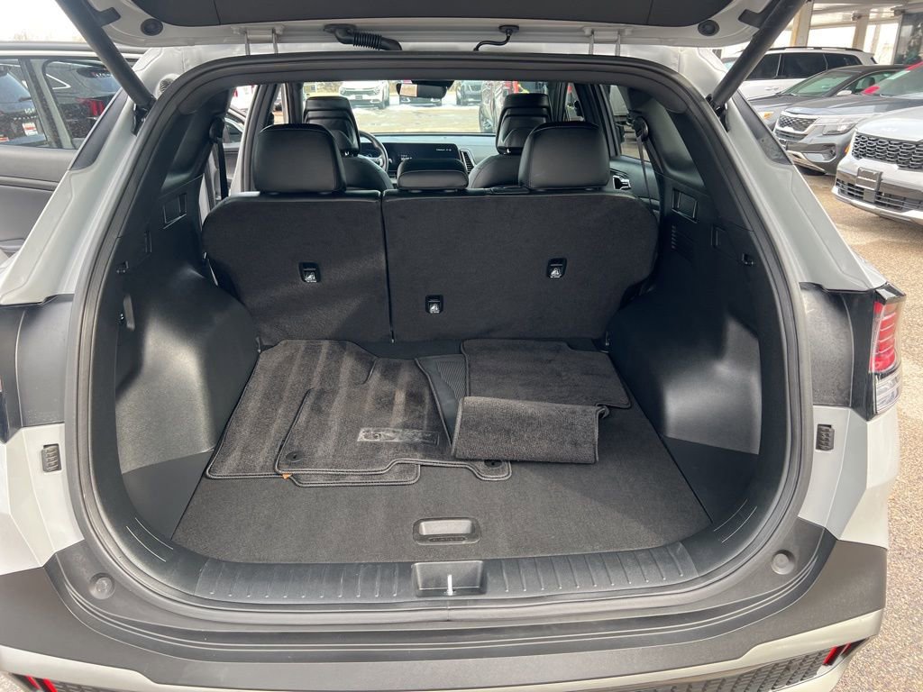 Certified 2024 Kia Sportage X-Line w/ X-Line Premium Package image 12