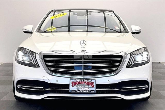 Used 2019 Mercedes-Benz S 560 Sedan image 2