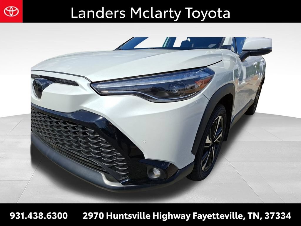Used 2024 Toyota Corolla Cross AWD Hybrid w/ Convenience Package image 9