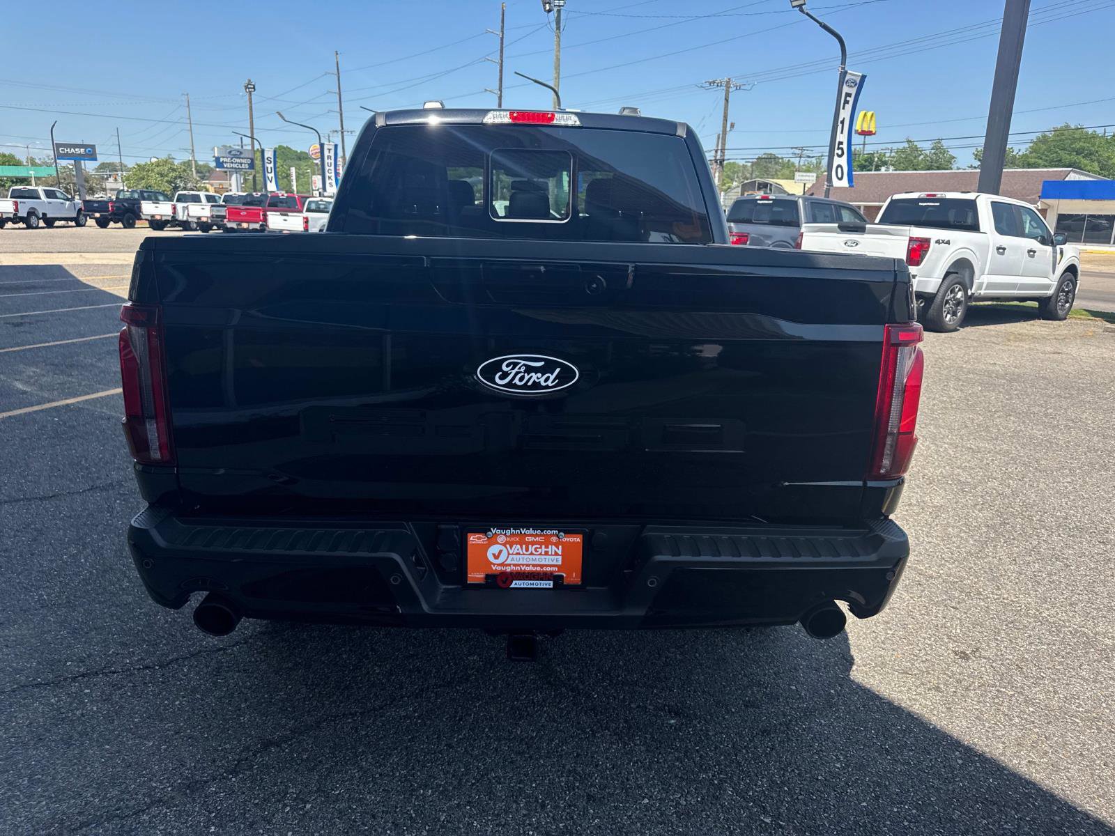 New 2025 Ford F150 Lariat w/ Equipment Group 502A High image 5