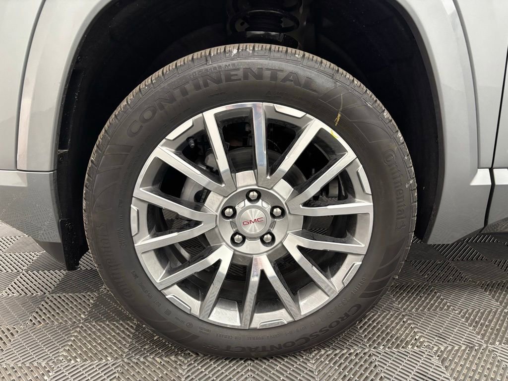 New 2026 GMC Terrain Denali w/ LPO, Floor Liner Package image 17