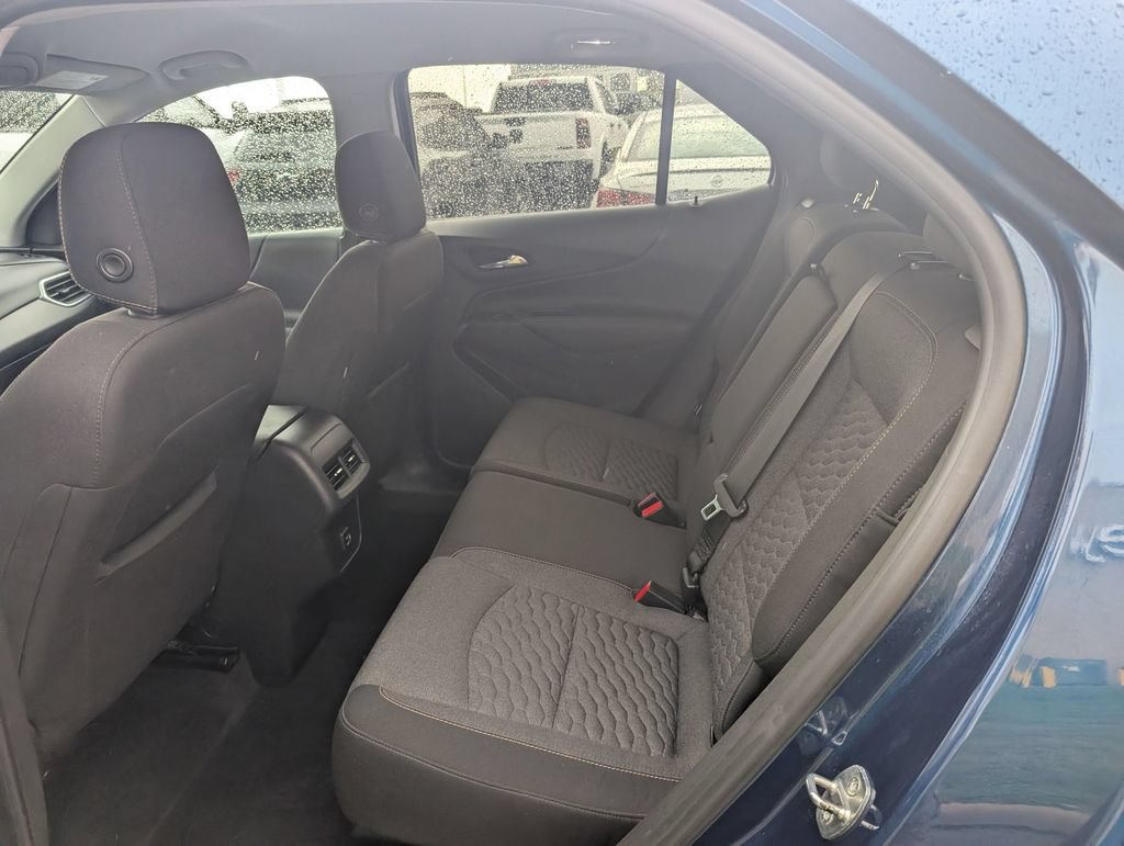 Used 2020 Chevrolet Equinox LT w/ Driver Convenience Package AWD/4WD image 9