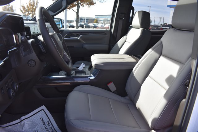 New 2026 Chevrolet Silverado 1500 LTZ w/ LTZ Premium Package image 18