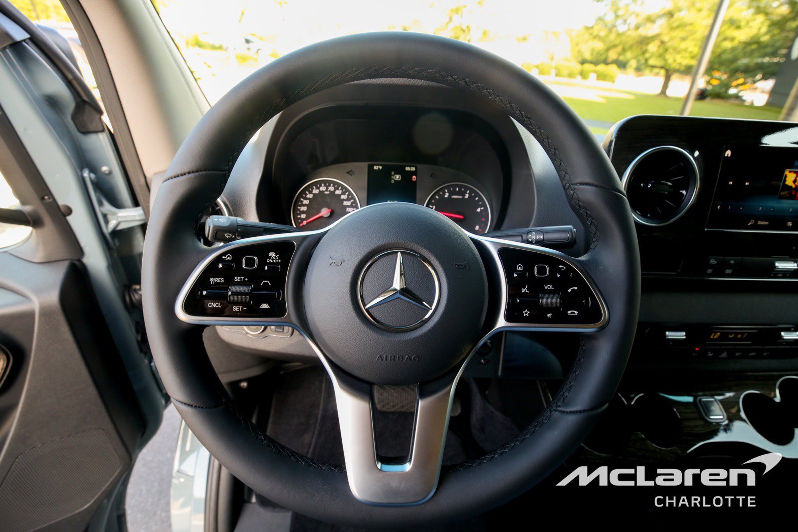 Used 2023 Mercedes-Benz Sprinter 3500 image 12