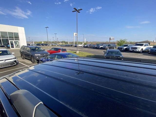 Used 2019 Ford Expedition Max XLT image 4