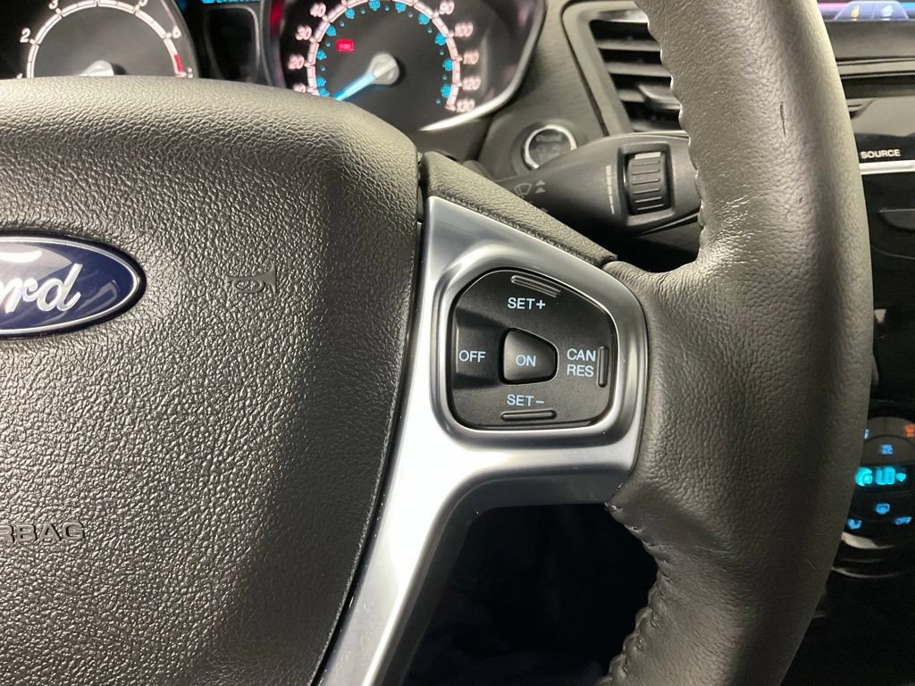 Used 2015 Ford Fiesta Titanium FWD image 24