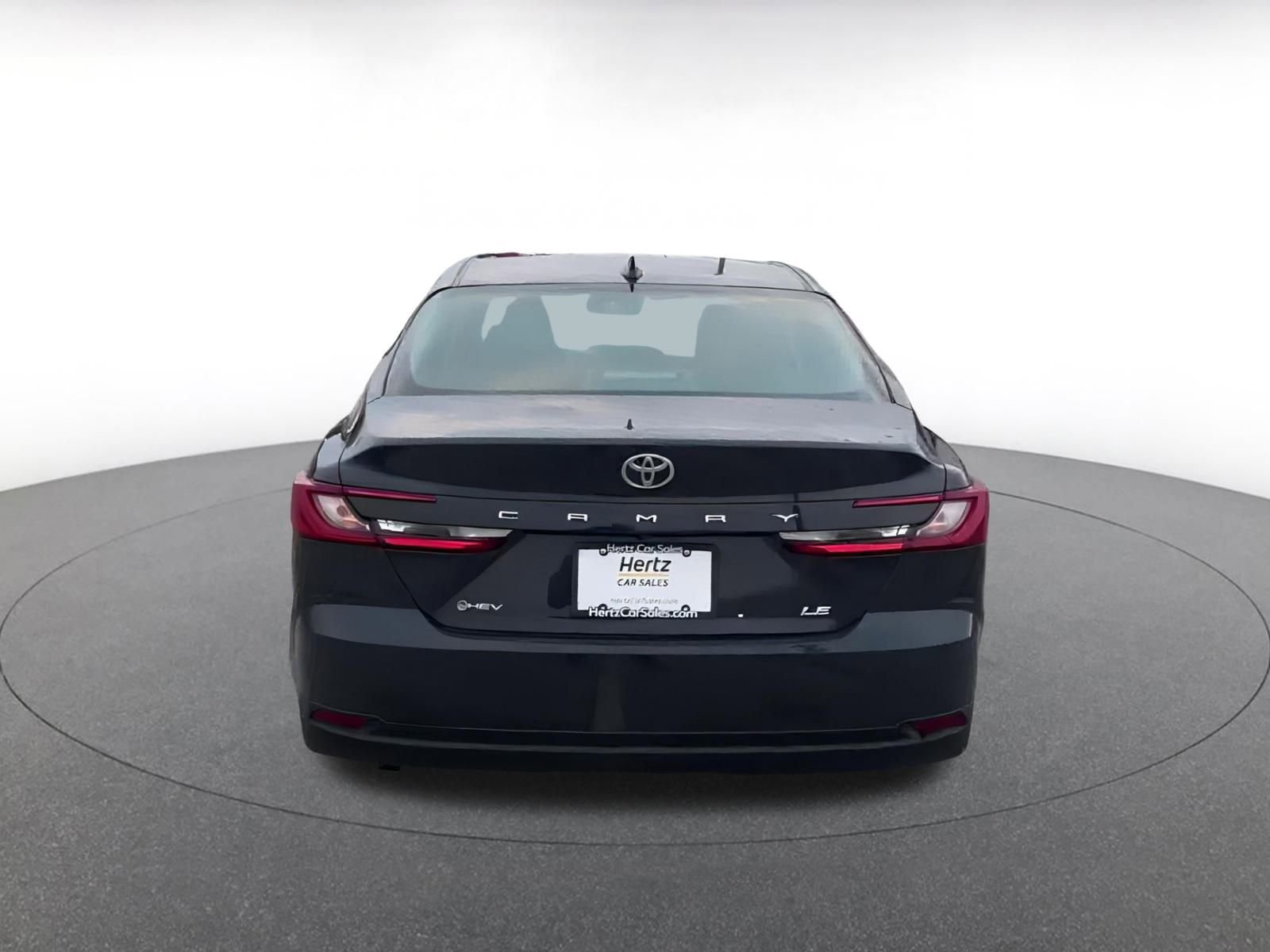 Used 2025 Toyota Camry LE image 12