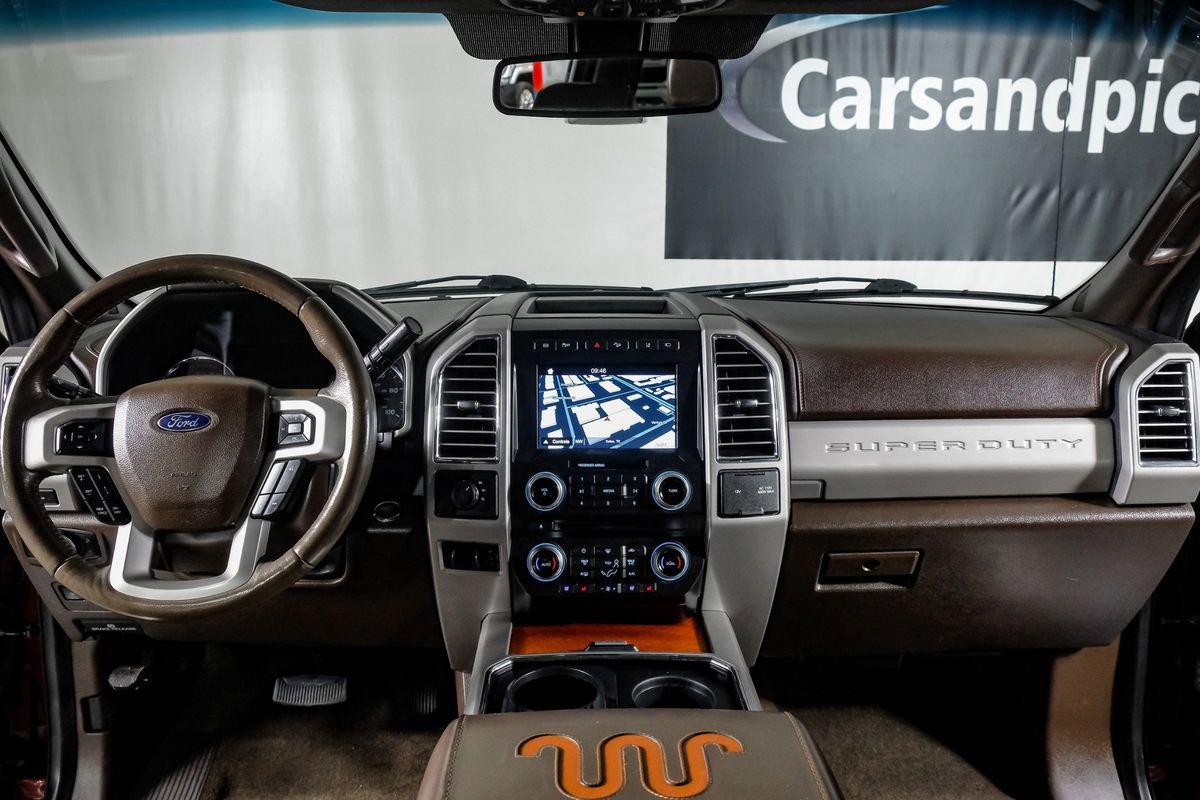 Used 2017 Ford F350 King Ranch w/ King Ranch Ultimate Package AWD/4WD image 14