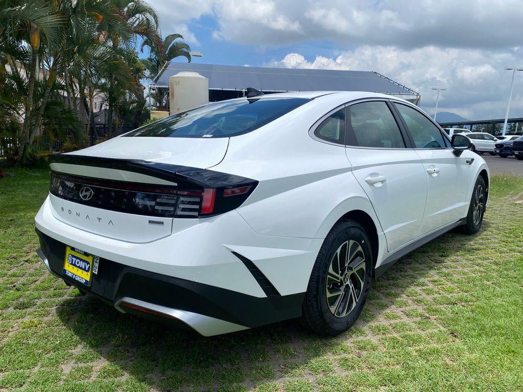 New 2026 Hyundai Sonata Blue FWD image 25