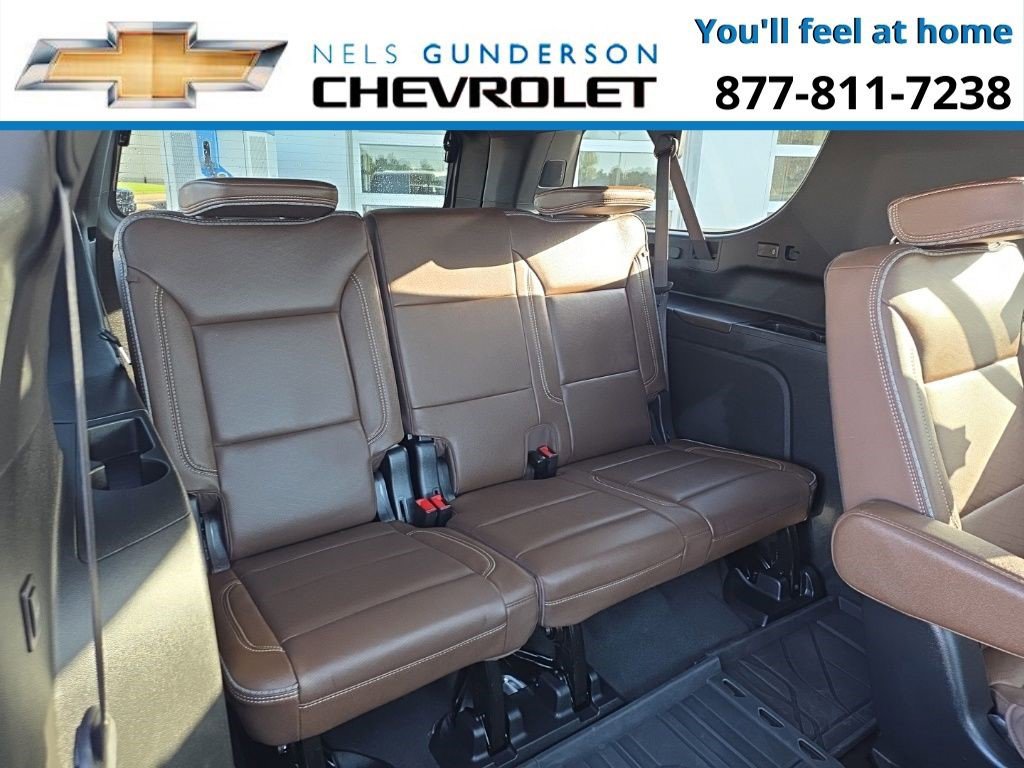Certified 2024 Chevrolet Suburban High Country w/ Advanced Technology Package image 13