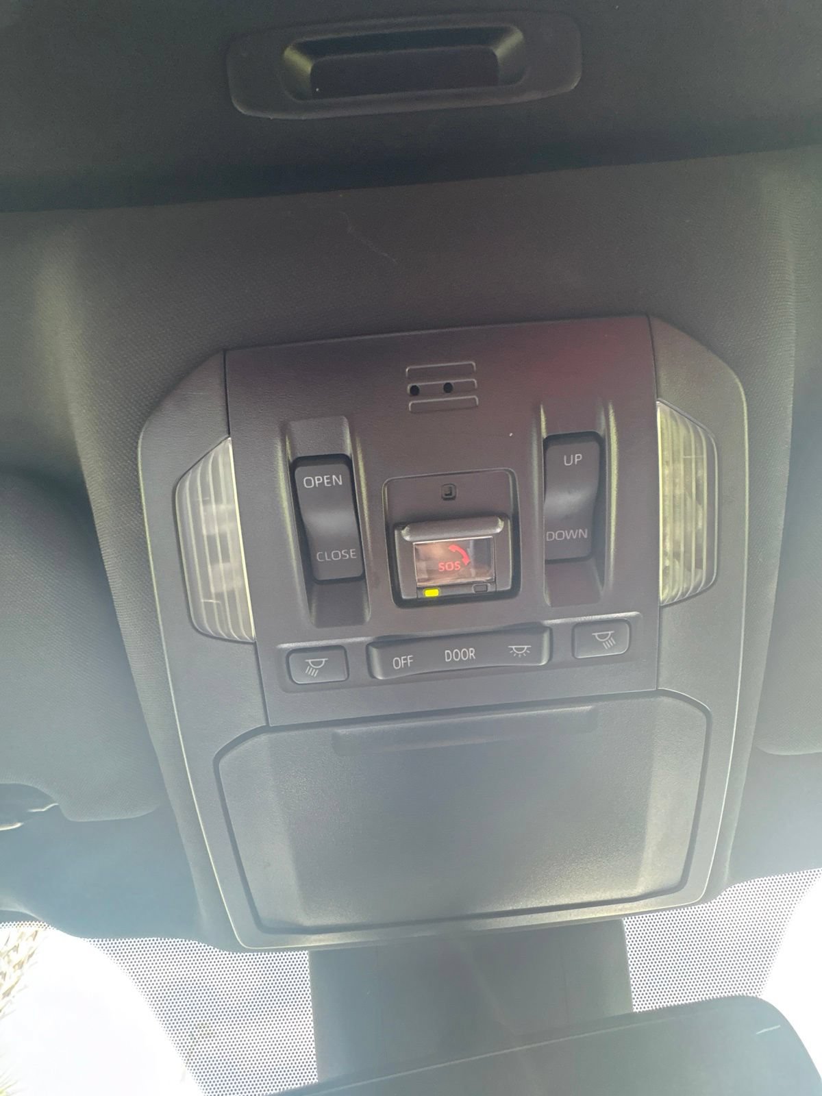 Used 2023 Toyota Highlander XSE FWD image 34