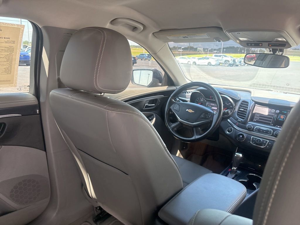 Used 2018 Chevrolet Impala LT FWD image 29