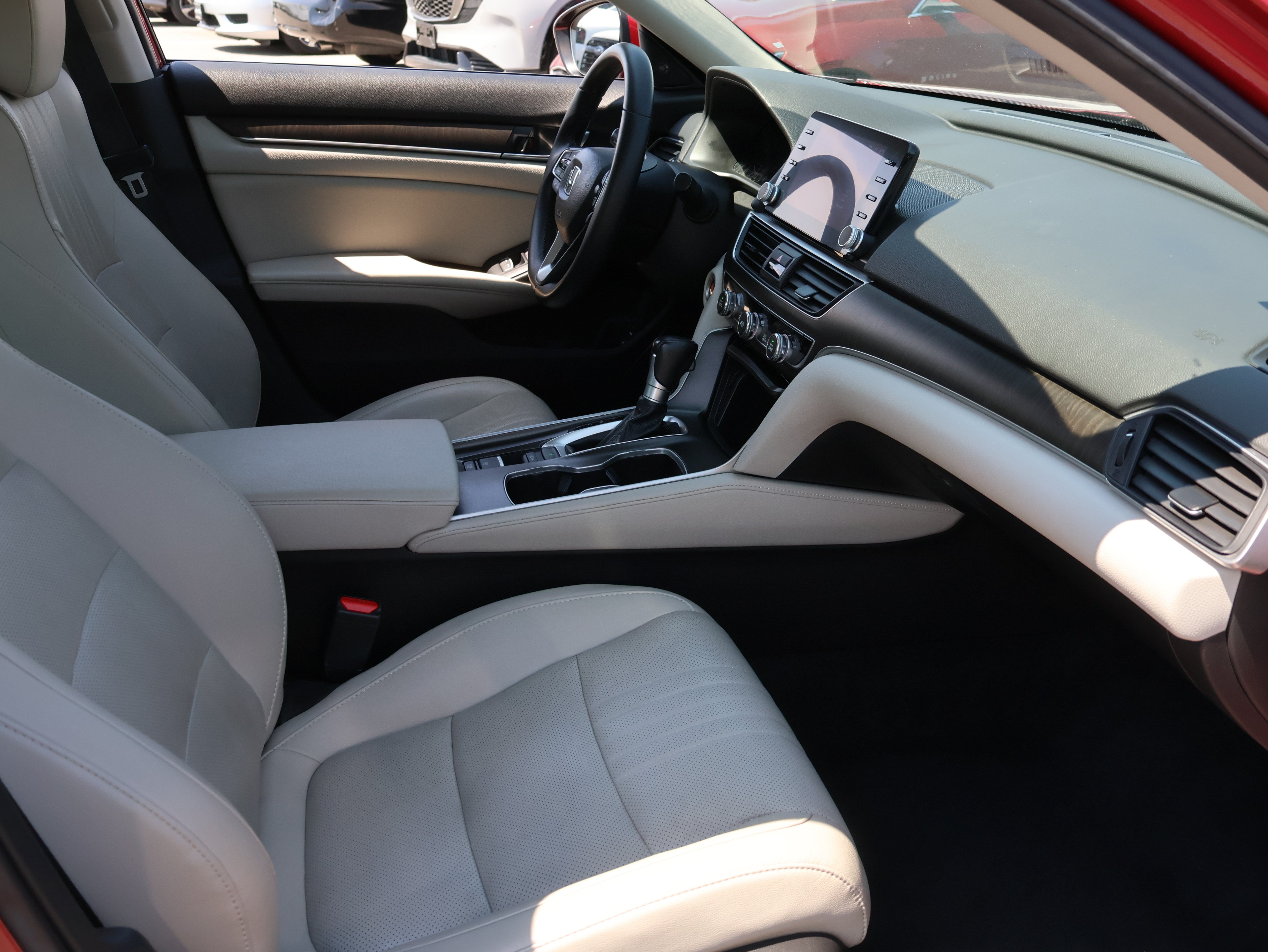 Used 2021 Honda Accord EX-L image 8