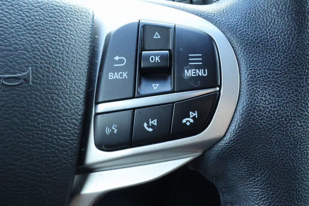Used 2022 Ford Explorer XLT w/ Equipment Group 202A image 14