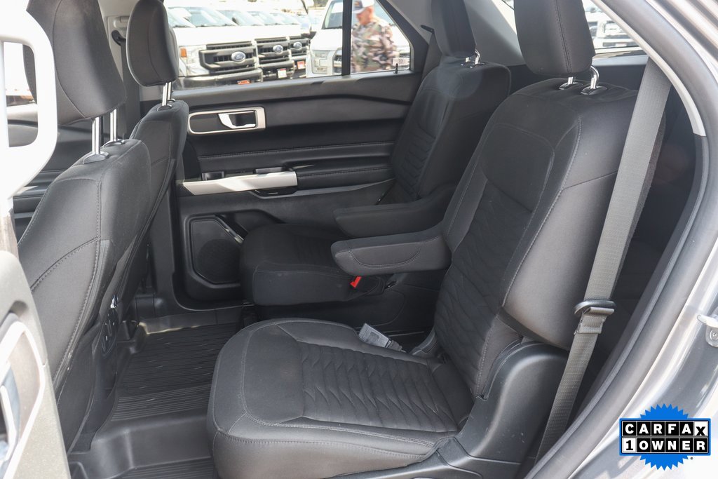Used 2021 Ford Explorer XLT image 28
