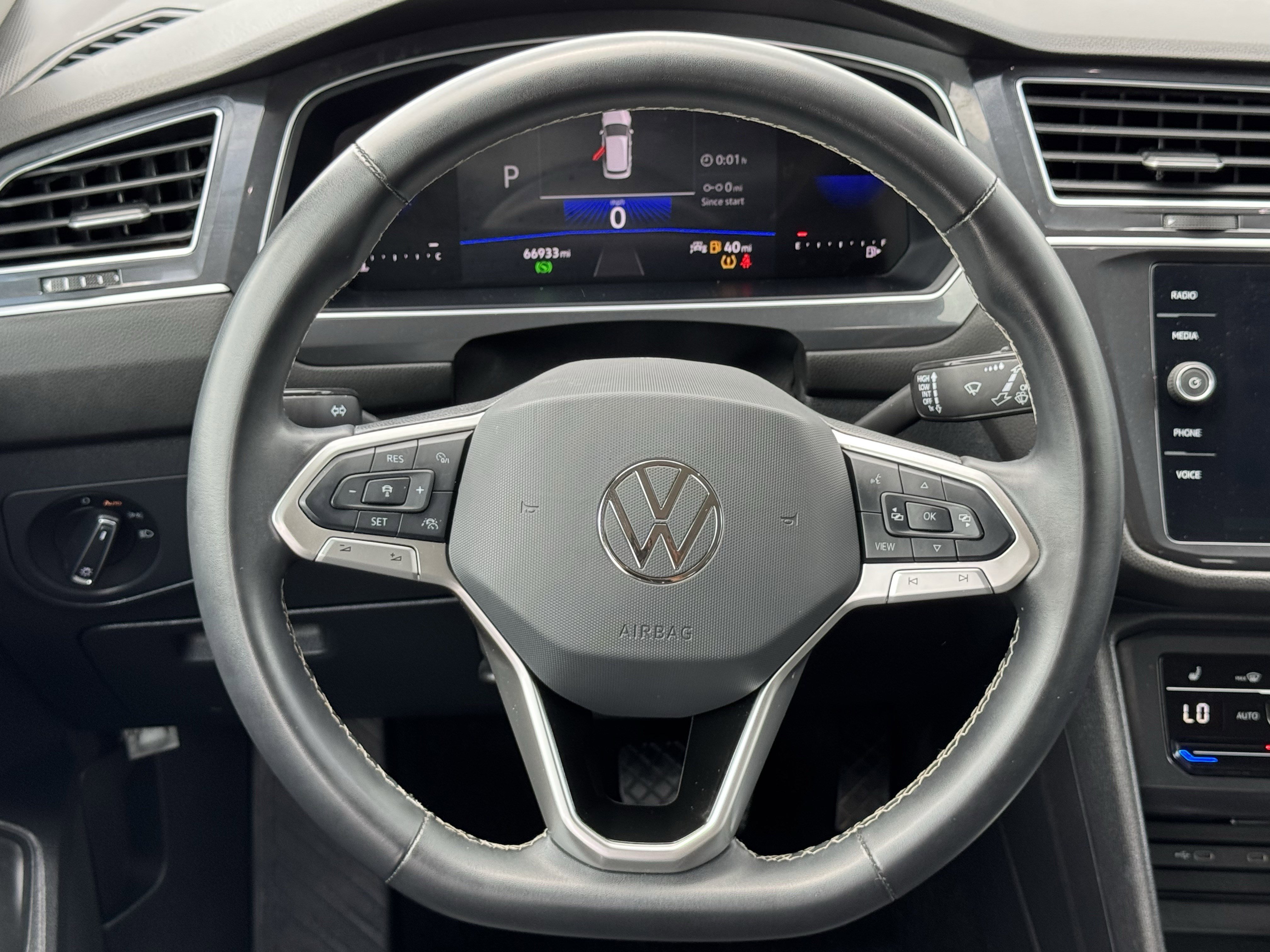 Used 2024 Volkswagen Tiguan SE FWD image 15