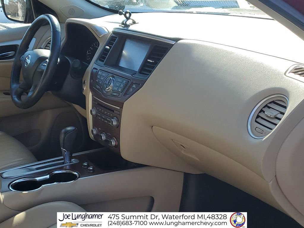 Used 2018 Nissan Pathfinder Platinum image 31