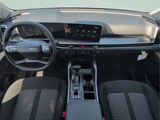 New 2026 Kia Sorento LX FWD image 15