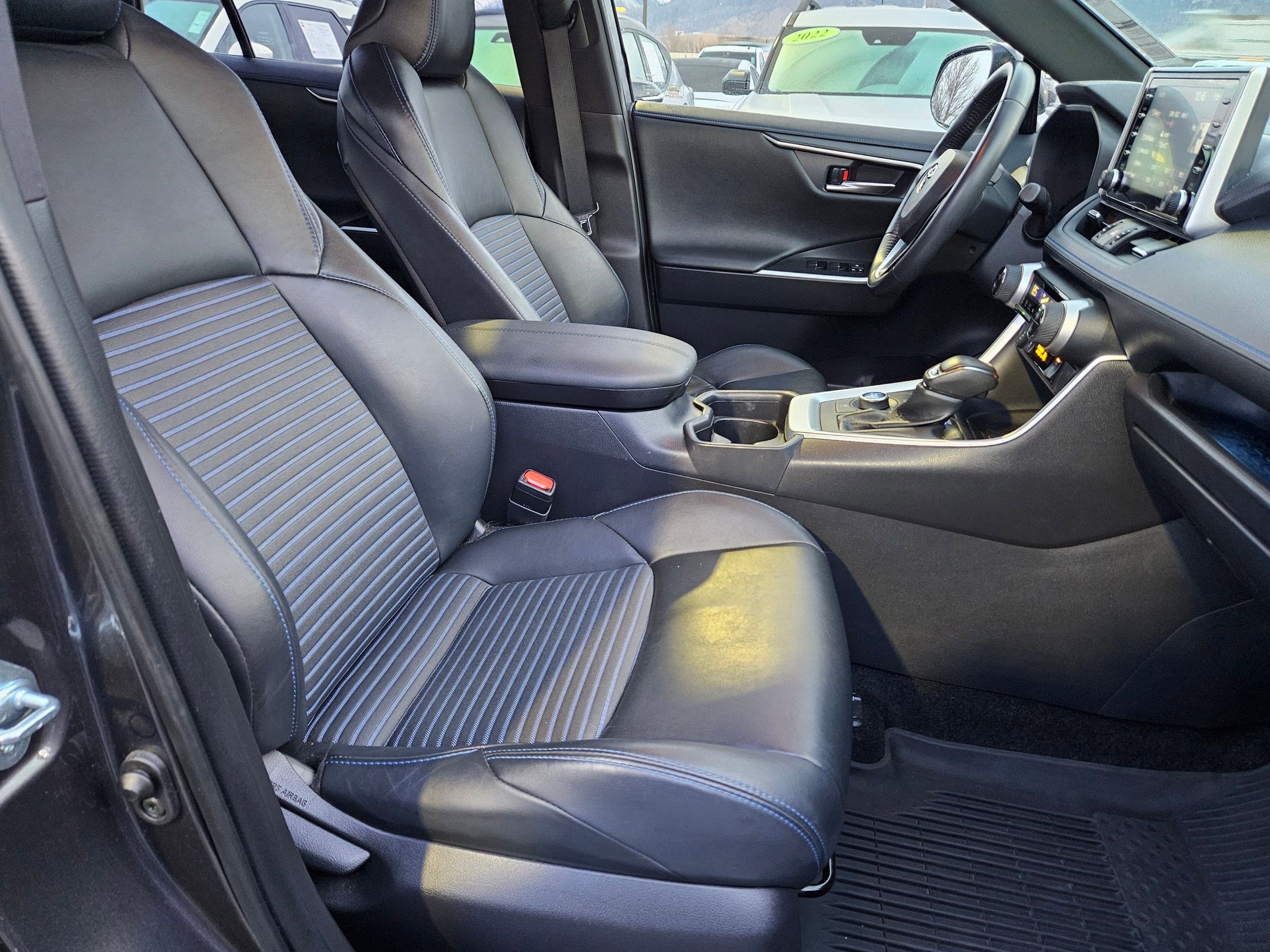 Used 2021 Toyota RAV4 XSE w/ XSE Grade Weather Package image 35