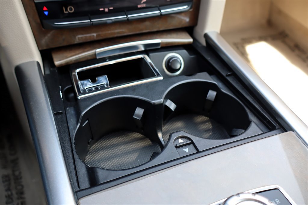 Used 2014 Mercedes-Benz E 250 BlueTEC Sedan image 30