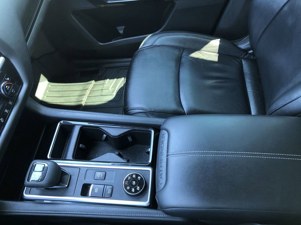 Used 2022 Nissan Pathfinder SV image 26