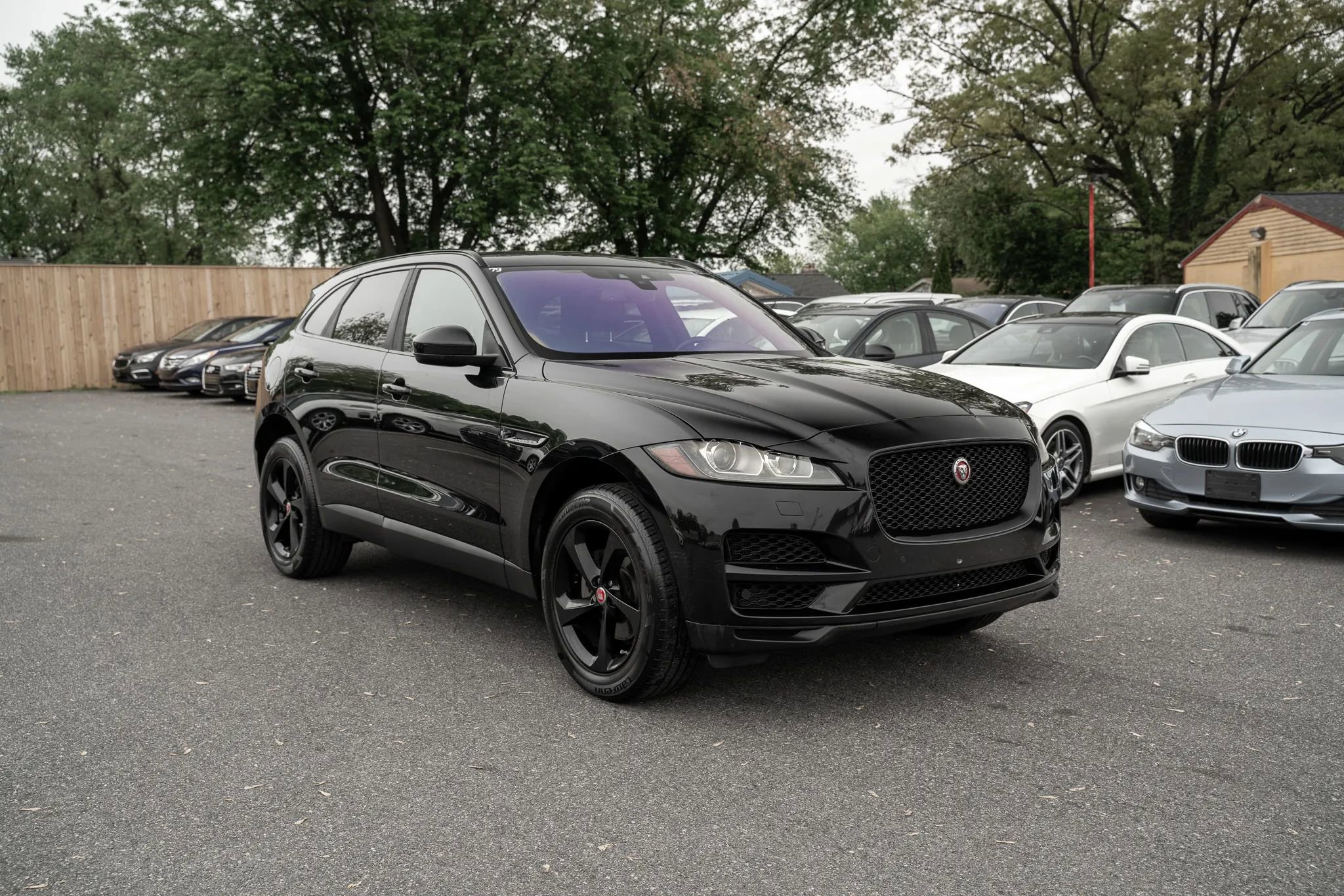 Used 2018 Jaguar F-PACE Premium AWD/4WD image 4