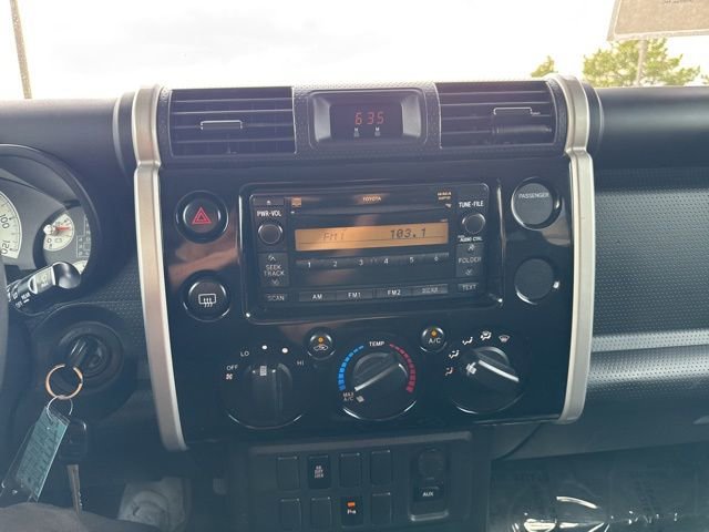 Used 2008 Toyota FJ Cruiser 4WD image 9