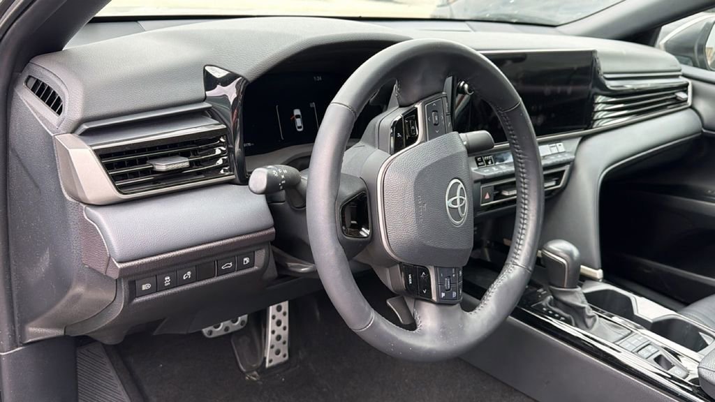 Used 2025 Toyota Camry XSE image 12