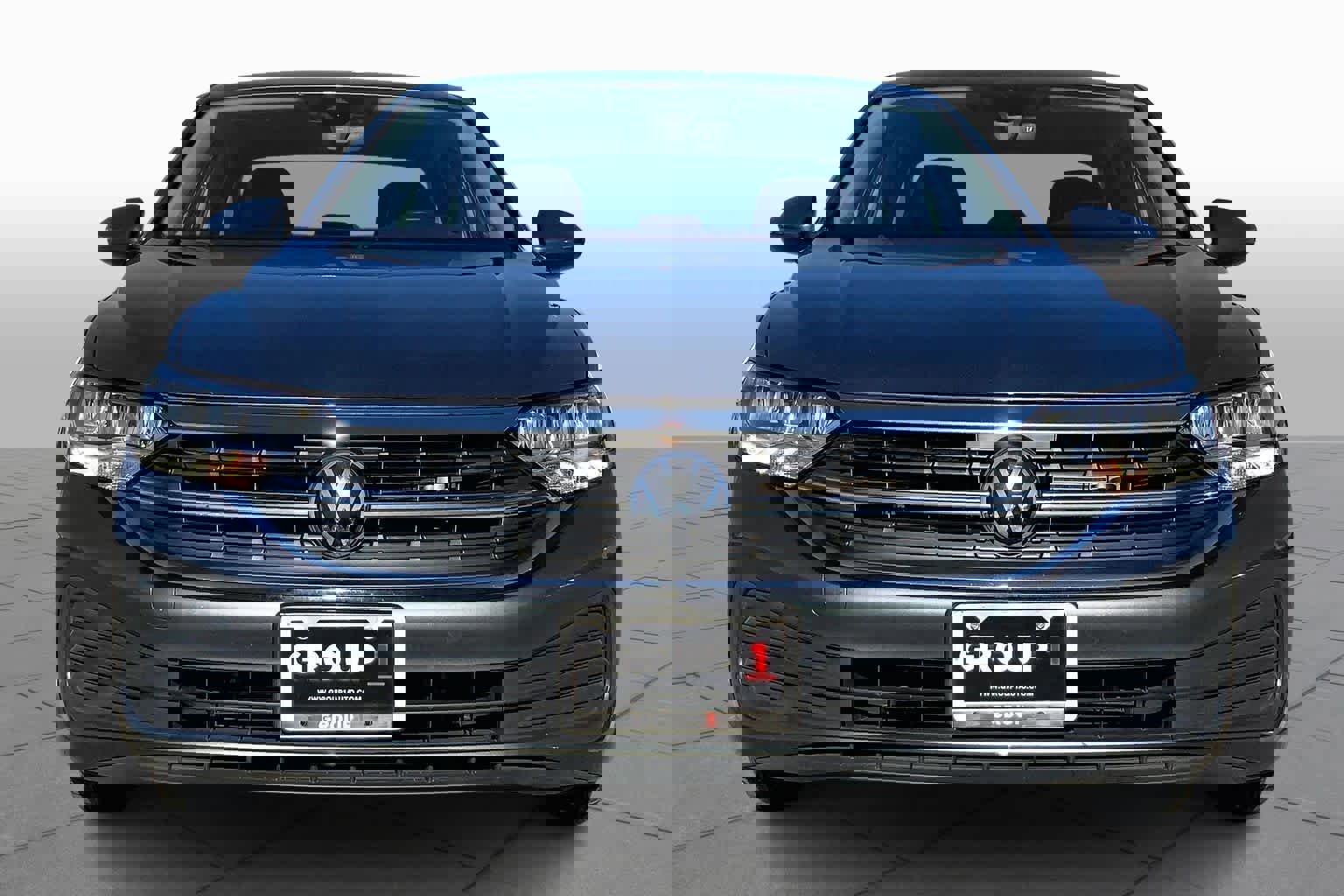 Used 2024 Volkswagen Jetta SE image 4