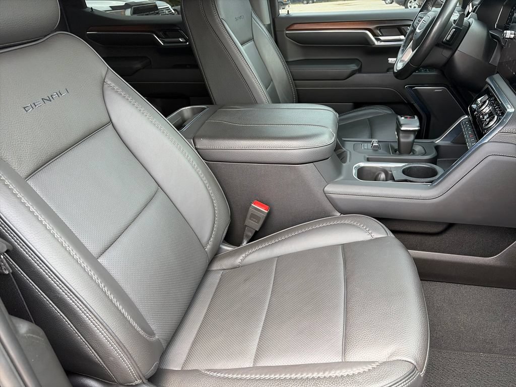 Used 2024 GMC Sierra 1500 Denali w/ Technology Package AWD/4WD image 31