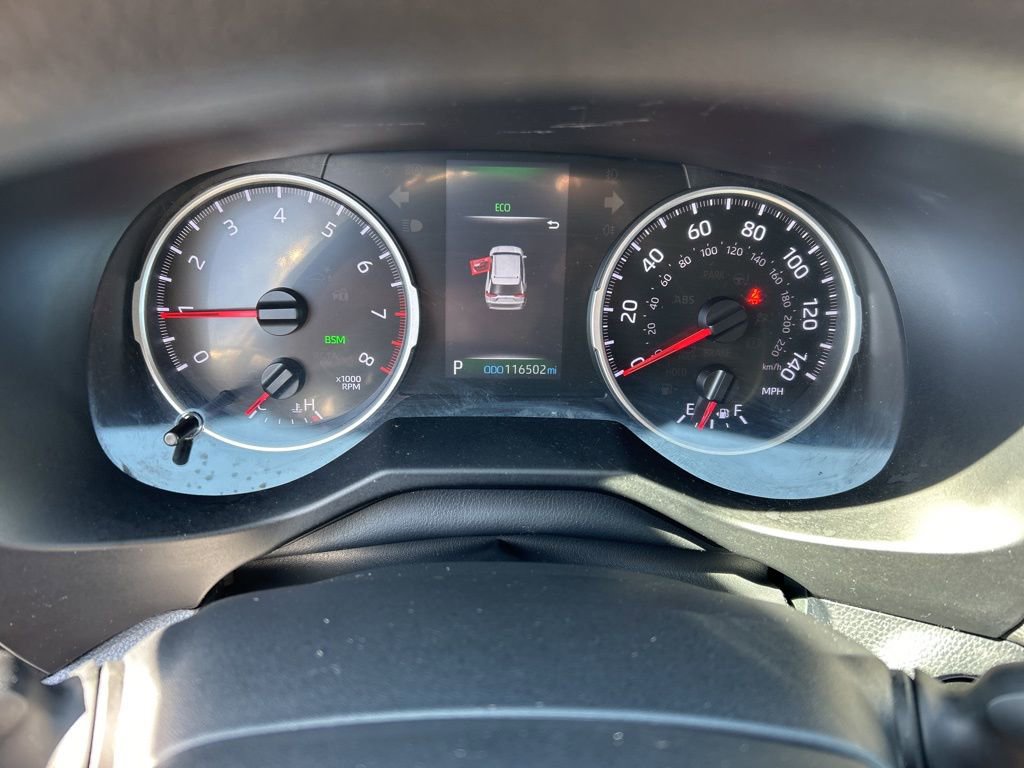 Used 2020 Toyota RAV4 XLE image 9