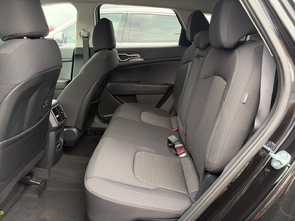 New 2027 Kia Sportage S FWD image 22