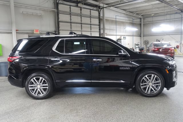 Used 2023 Chevrolet Traverse High Country w/ LPO, Floor Liner Package AWD/4WD image 8
